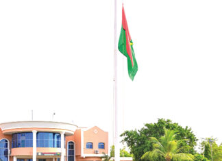 Journées nationales d’engagement patriotique et de la participation citoyenne: Une montée solennelle des couleurs pour lancer la IIe édition