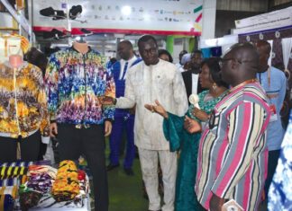 Kossivi Hounaké, ministre togolais chargé de l’artisanat : « Les peuples burkinabè et togolais partagent des valeurs, des pratiques et des traditions communes »