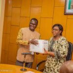 Collecte d’archives et d’artéfacts : remise des archives diplomatiques du mémorial Thomas Sankara