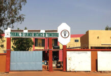 Meurtres d’un gendarme et d’une restauratrice à Tenkodogo: deux accusés condamnés à 20 ans de prison ferme