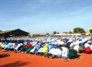 Célébration de l’Aïd el-Fitr: prière pour les forces combattantes et la paix