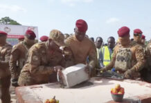 Transformation de pomme de cajou : le président du Faso pose la première pierre d’une usine à Peni