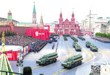 80e anniversaire de la Grande victoire des Russes : Le capitaine Ibrahim Traoré assiste à la parade militaire et dépose une gerbe de fleurs sur « la Tombe du soldat inconnu »