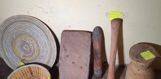 Mois du patrimoine culturel: La collection de Elisabeth Open émerveille les autorités