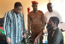 Reconquête du territoire national : Le ministre d’Etat, Emile Zerbo apporte du réconfort aux blessés à Dédougou