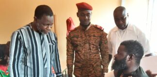 Reconquête du territoire national : Le ministre d’Etat, Emile Zerbo apporte du réconfort aux blessés à Dédougou