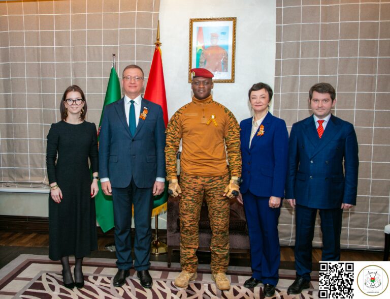 Séjour officiel du Président du Faso à Moscou : une délégation du parlement russe reçue par  le Capitaine Ibrahim TRAORÉ