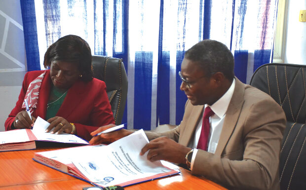 Formation professionnelle: une convention de coopération signée entre les ENA du Burkina, du Gabon et du Tchad