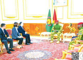 Coopération sino-burkinabè : l’ambassadeur Lu Shan, en fin de mission, fait le point au chef de l’Etat