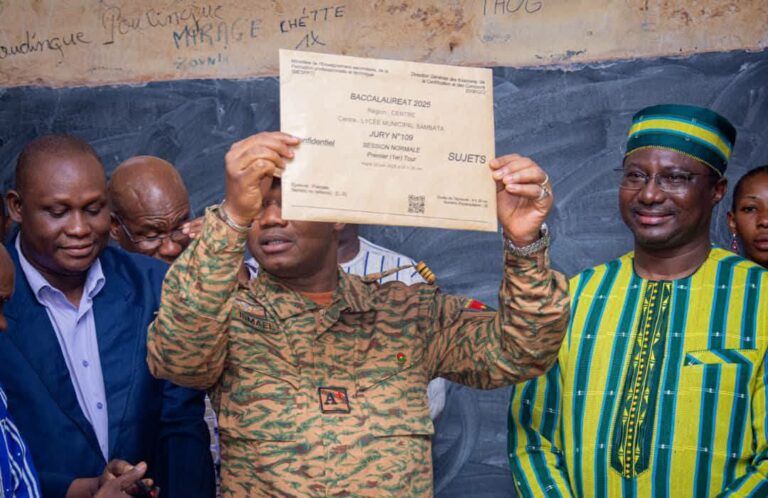 Baccalauréat 2025 : 112 985 candidats en lice, top départ donné à Ouagadougou
