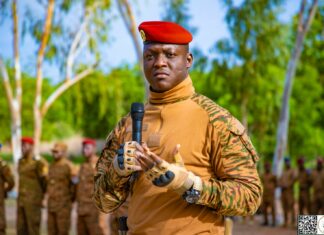 RENCONTRE DU PRÉSIDENT DU FASO AVEC LES FORCES COMBATTANTES DU CENTRE-SUD