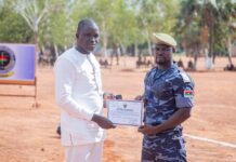 Centre National de Qualification des Sous-officiers de la Gendarmerie : la 27ème promotion des Officiers de Police Judiciaire de la Gendarmerie reçoivent leurs attestations de fin de formation.