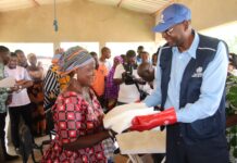 Distribution de moustiquaires imprégnées: Jean-Claude Kargougou fait le constat au district sanitaire de Kombissiri