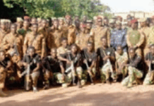 Le Chef d’Etat-major de l’Armée de terre galvanise les combattants à Samandéni