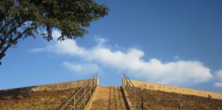 Réhabilitation du théâtre populaire Désiré Bonongo et de l’aménagement de ses abords: le concours d’architecture lancé