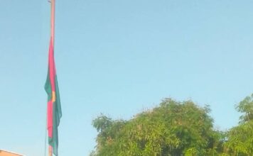 Ecole normale supérieure : une montée des couleurs pour montrer l’attachement à la patrie