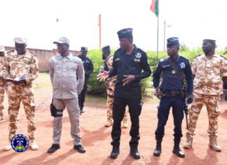 Reconquête du territoire national: le Directeur général de la Police nationale en excursion auprès des unités combattantes (GUMI et VDP) au front.