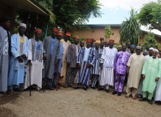 Vivre-ensemble: retraite spirituelle pour religieux et coutumiers