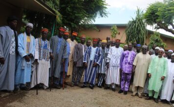 Vivre-ensemble: retraite spirituelle pour religieux et coutumiers