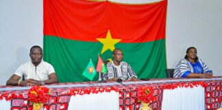 𝐕𝐢𝐬𝐢𝐭𝐞 𝐝’𝐚𝐦𝐢𝐭𝐢𝐞́ 𝐚𝐮 𝐌𝐚𝐥𝐢 : 𝐥𝐞 𝐏𝐫𝐞𝐦𝐢𝐞𝐫 𝐦𝐢𝐧𝐢𝐬𝐭𝐫𝐞 𝐚̀ 𝐥’𝐞́𝐜𝐨𝐮𝐭𝐞 𝐝𝐞 𝐥𝐚 𝐝𝐢𝐚𝐬𝐩𝐨𝐫𝐚