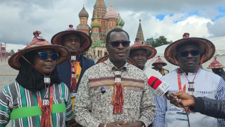 Culture : le Ministre de la Communication, de la Culture, des Arts et du Tourisme participe à Moscou au XVIIe Festival international de musique militaire    