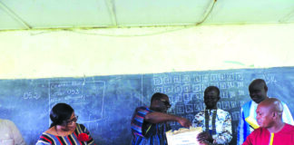 Concours directs 2025 : le ministre Mathias Traoré inspecte les dernières épreuves à Manga