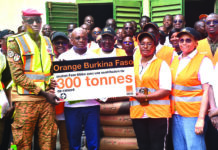 Initiative Présidentielle Faso Mêbo : Orange Burkina Faso offre 300 tonnes de ciment