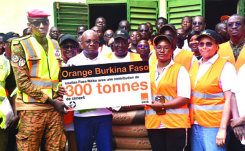 Initiative Présidentielle Faso Mêbo : Orange Burkina Faso offre 300 tonnes de ciment