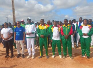 Ceinture verte de Ouagadougou : le ministère en charge des mines met en terre 1 000 plants