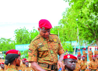 ENSOA: 116 nouveaux sergents reçoivent leurs épaulettes