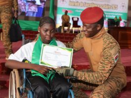 Excellence scolaire 2025:le président du Faso invite les lauréats à créer de la matière