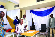 Formation professionnelle: le ministre Boubakar Savadogo encourage des vacanciers en apprentissage de métiers