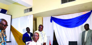 Formation professionnelle: le ministre Boubakar Savadogo encourage des vacanciers en apprentissage de métiers