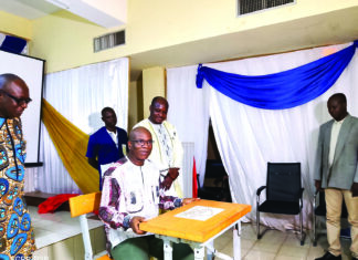 Formation professionnelle: le ministre Boubakar Savadogo encourage des vacanciers en apprentissage de métiers