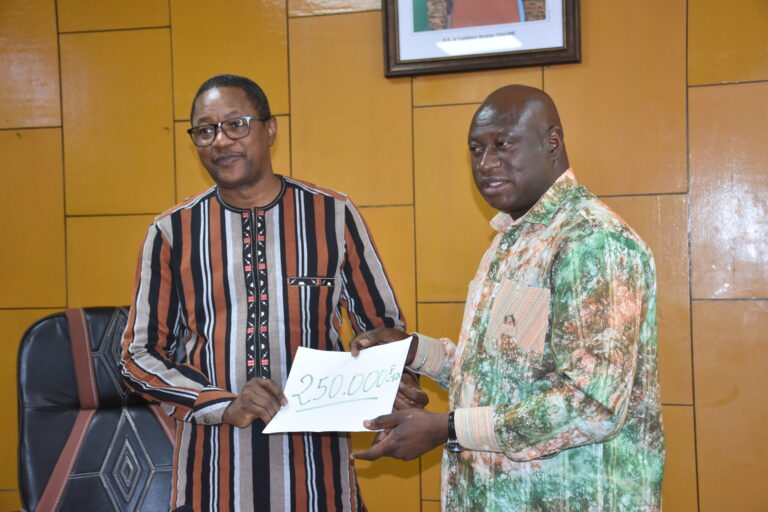 Fonds de soutien patriotique: 6 770 000 millions F CFA mobilisés par des Burkinabè du Congo et un Togolais