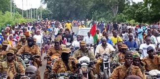 Reconquête du territoire : les Forces combattantes accueillies en triomphe à Sindou