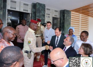 Le Président du Faso félicite et encourage l’équipe de la première transplantation rénale au Burkina Faso