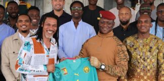 Burkina:Le Capitaine Ibrahim TRAORÉ accueille les anciennes gloires du football africain