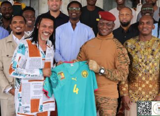 Burkina:Le Capitaine Ibrahim TRAORÉ accueille les anciennes gloires du football africain