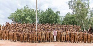 VISITE DE PERSONNALITÉS AU CAMP VACANCES FASO MÊBO : le Professeur Moumini ZOUNGRANA invite les campeurs à croire en leurs rêves