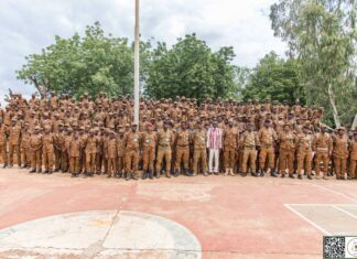 VISITE DE PERSONNALITÉS AU CAMP VACANCES FASO MÊBO : le Professeur Moumini ZOUNGRANA invite les campeurs à croire en leurs rêves