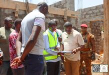 Construction du Centre médical communal de Pô et de l’amphithéâtre de Manga : sur injonction, les entreprises accélèrent les travaux