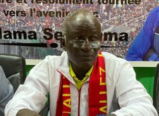 Union nationale des supporters des Etalons: Le lieutenant Adama Sessouma officialise sa candidature