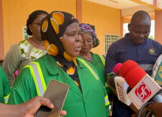 Soutien aux Personnes déplacées internes: les femmes de la brigade verte offrent des vivres à 20 PDI