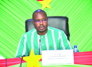 Institut de l’enseignement militaire supérieur Tiéfo-Amoro: le Premier ministre lance les activités