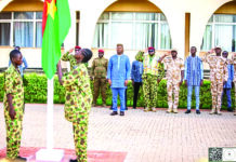 Camp vacances Faso Mêbo de ouagadougou, 2e vague: montée des couleurs avec Dr Ousmane Bougouma à l’Assemblée législative de Transition