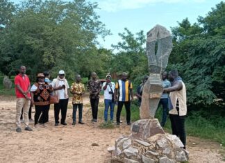 SITHO 2025: des professionnels découvrent les sculptures sur granit de Laongo et le musée de Warba de Zorgho