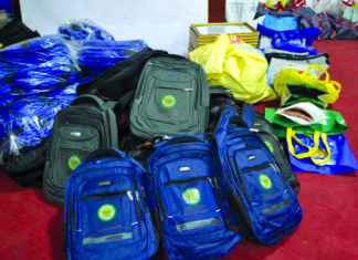 Aide sociale: la CNSS offre des bourses et vivres à plus de 1 200 bénéficiaires