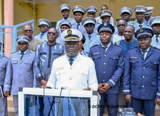 𝐁𝐚𝐧𝐟𝐨𝐫𝐚 : 𝐥𝐞 𝐏𝐫𝐞𝐦𝐢𝐞𝐫 𝐦𝐢𝐧𝐢𝐬𝐭𝐫𝐞 𝐞́𝐜𝐡𝐚𝐧𝐠𝐞 𝐚𝐯𝐞𝐜 𝐥𝐞𝐬 𝐚𝐮𝐭𝐨𝐫𝐢𝐭𝐞́𝐬 𝐚𝐝𝐦𝐢𝐧𝐢𝐬𝐭𝐫𝐚𝐭𝐢𝐯𝐞𝐬 𝐞𝐭 𝐦𝐢𝐥𝐢𝐭𝐚𝐢𝐫𝐞𝐬