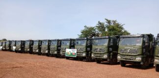 INITIATIVE PRESIDENTIELLE FASO MÊBO : Le Capitaine Ibrahim TRAORÉ remet plus 700 engins